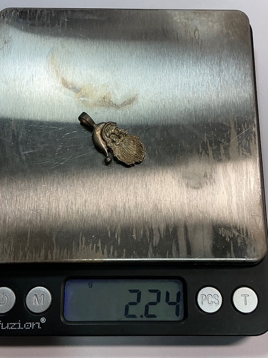 Vintage Sterling Silver Jolly Santa Clause Head Pendant. 1 1/8 inches long - Picture 8 of 8